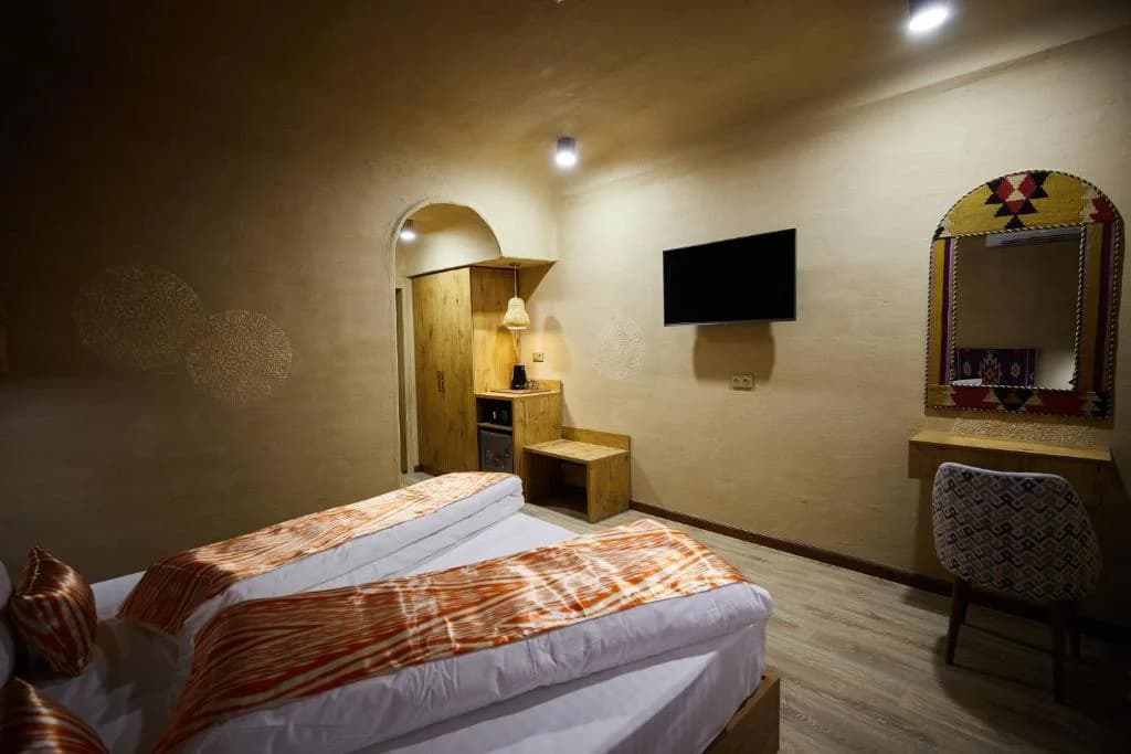 Day 1: Boutique Hotel Old Heritage or equal